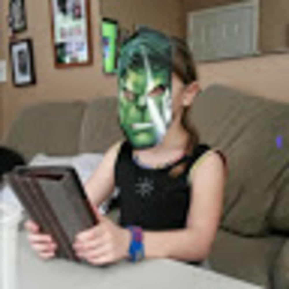 Meet your Posher, Laura